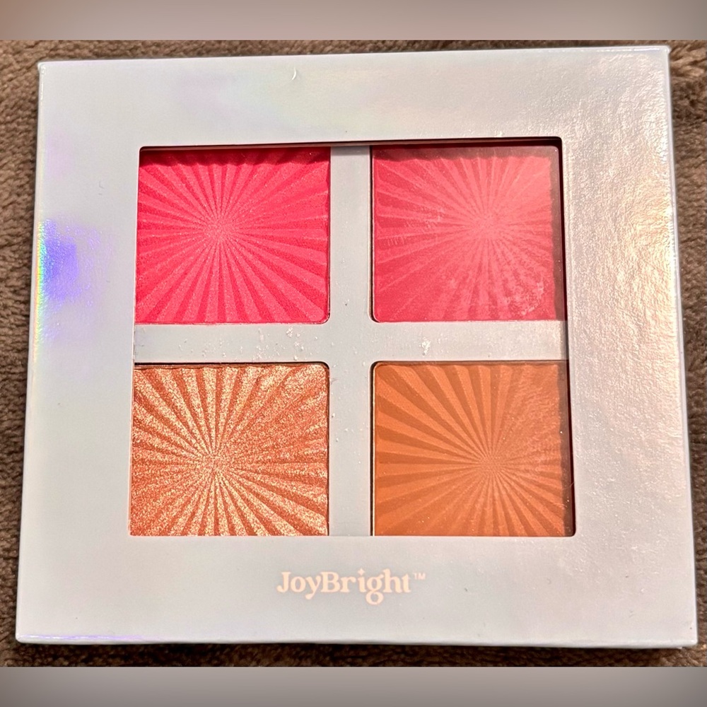 ๐ JoyBright by Ulta Beauty 4 Color Face Palette - Picture 1 of 3